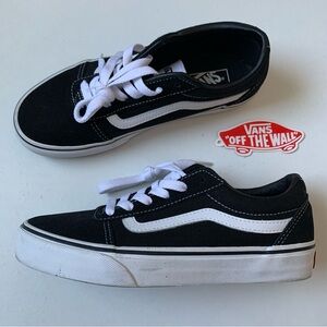 NEW! Vans Ward Black and White Sneakers